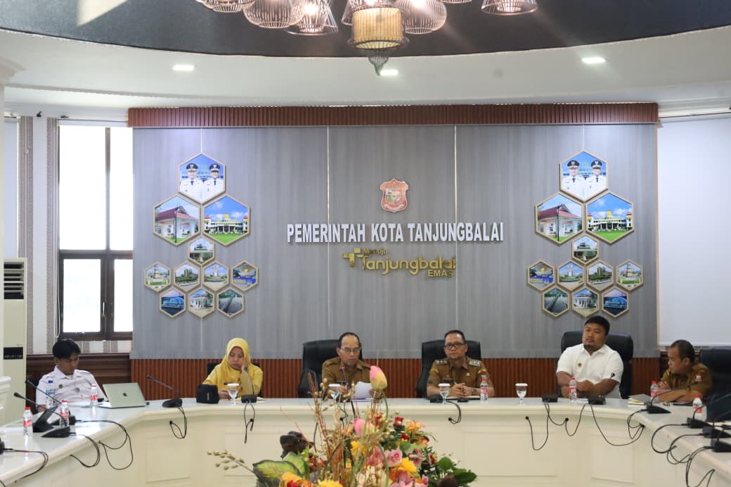 Pimpin Rapat Pengendalian dan Evaluasi Kinerja SPPG Tanjungbalai, Wakil Walikota Pastikan Program MBG Tahun 2026 Utamakan Pembenahan dan Penetapan Menu Kearifan Lokal