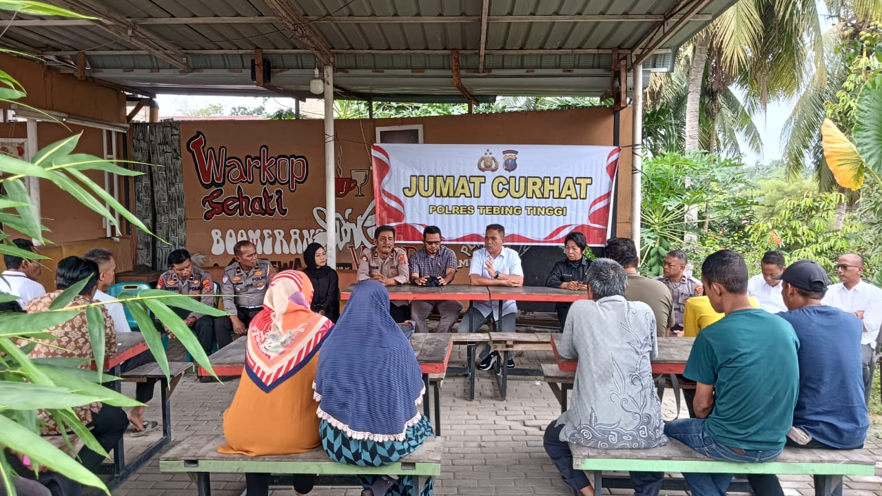 Kasat Reskrim Polres Tebing Tinggi AKP Budi Sihombing, S.H Pimpin Jumat Curhat