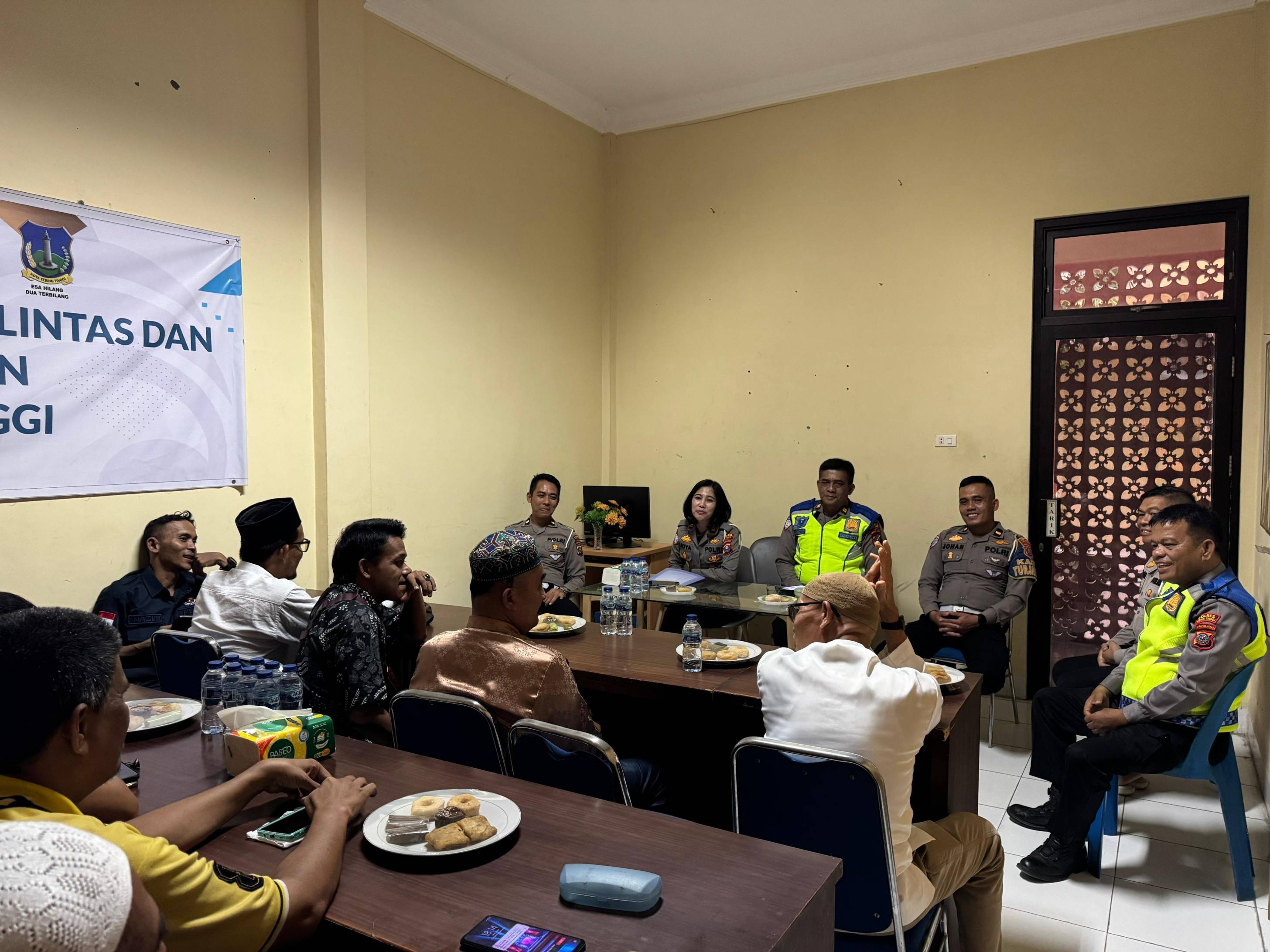 Sat Lantas Polres Tebing Tinggi Ramah Tamah dan Berbuka Puasa Bersama Wartawan