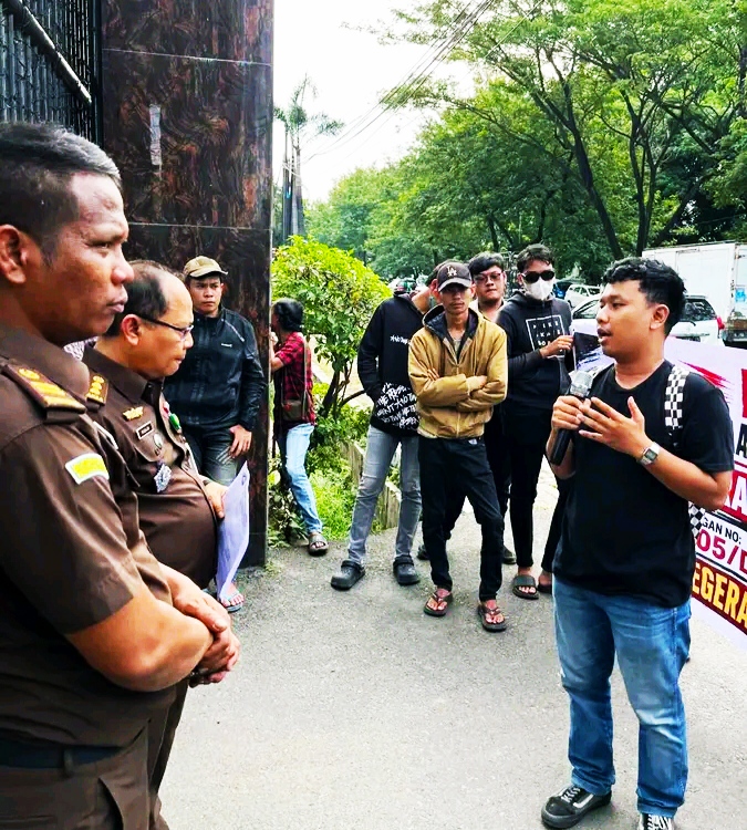 Massa Guntur Desak Kejati Sumut tetapkan tersangka, Dugaan Korupsi KIP Kuliah