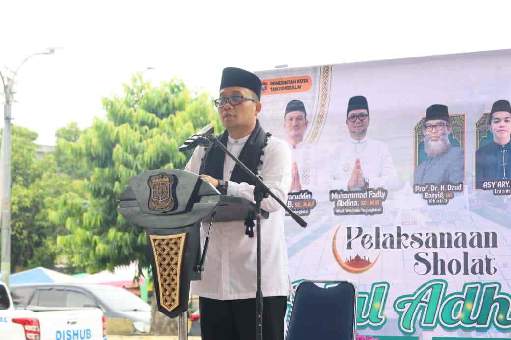 Idul Adha 1447 H, Plh Wali Kota Tanjungbalai Bersama warga Sholat di Lapangan Sultan Abdul Jalil Rahmadsyah.