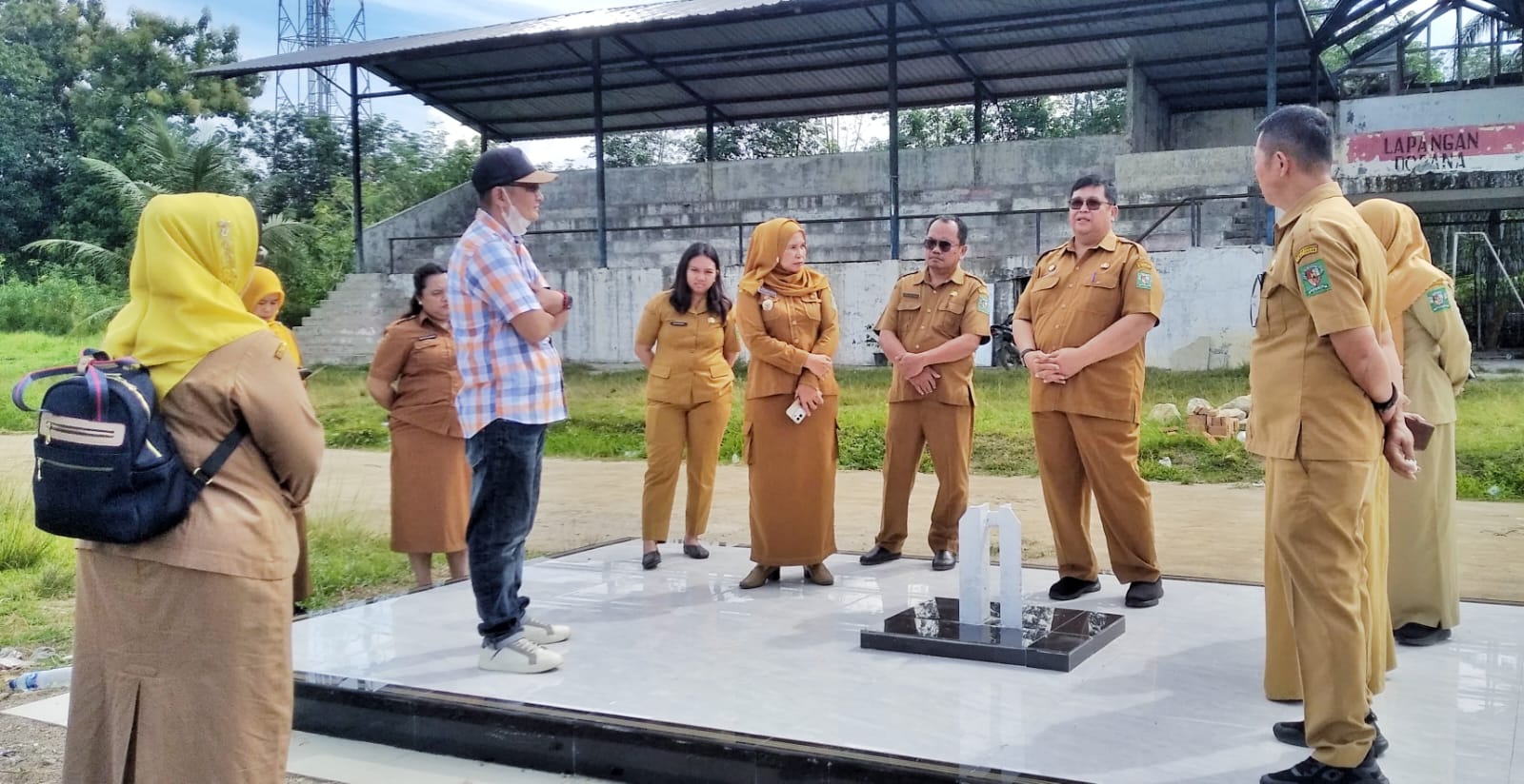Tinjau Lokasi Peringatan HUT Ke-81 Kemerdekaan RI, Sekda Simalungun Pastikan Semua Aspek Pendukung Optimal