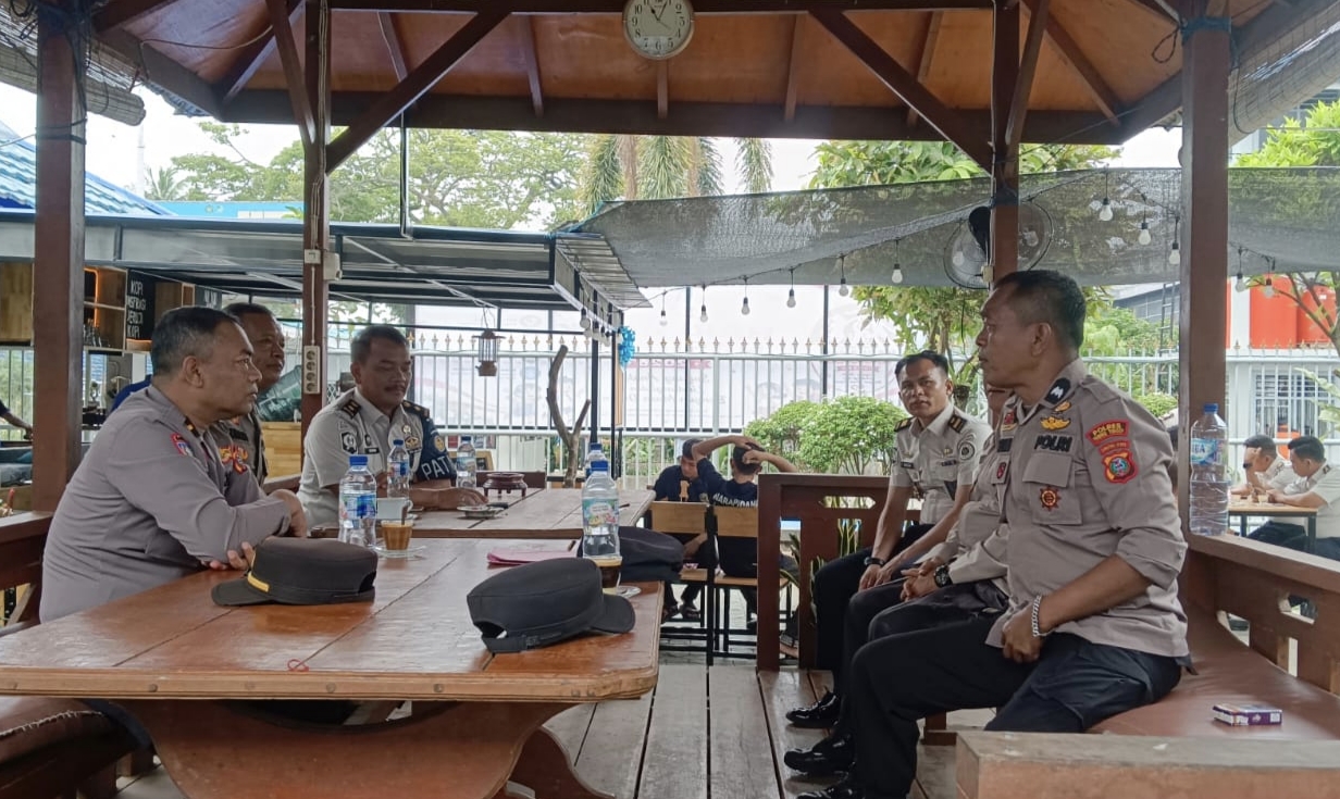 Jalin Silahturahmi, Kasat Binmas Polres Tebing Tinggi Kunjungi Lapas Kelas IIB Tebing Tinggi