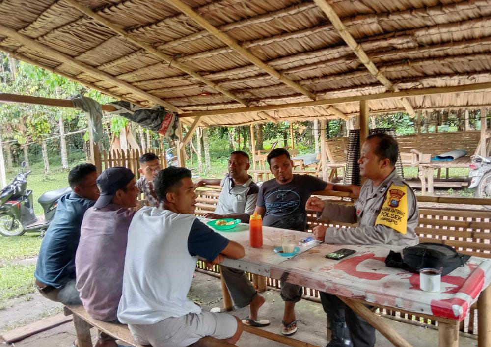 Sambangi Warga, Polsek Sipispis Sosialisasi UU PKDRT