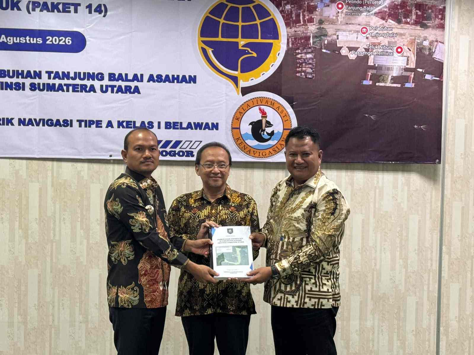 Wali Kota Tanjungbalai Hadiri Rakor Sinkronisasi Bersama Kemenhub Terkait Aspek Teknis Penetapan Alur Pelayaran Masuk Pelabuhan Tanjungbalai Asahan.
