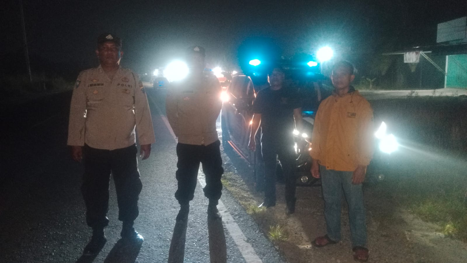 Kapolsek Medang Deras AKP Alfander H. Sagala Pimpin Patroli Dini Hari