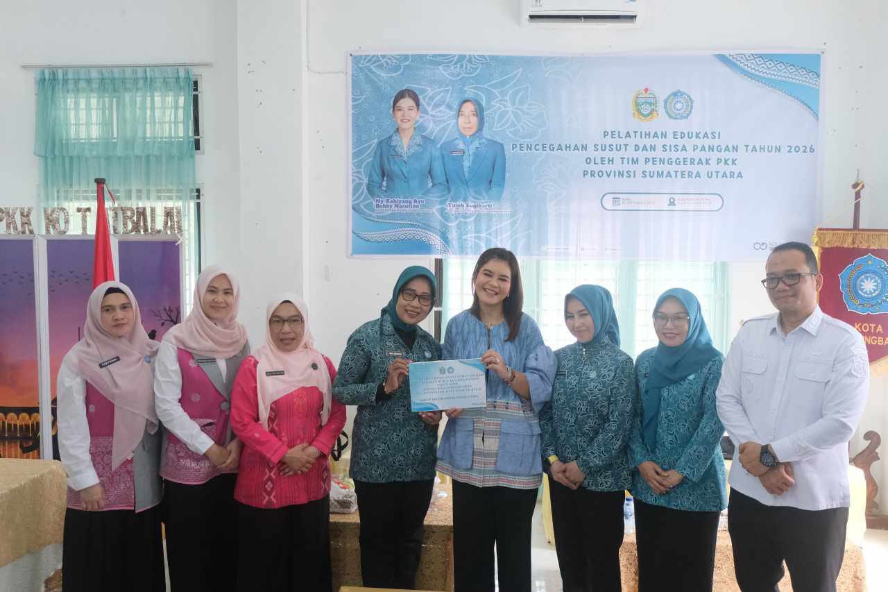 Ketua TP-PKK Provsu Kahiyang Ayu Bobby Nasution Kunjungi Gedung PKK Kota Tanjungbalai.